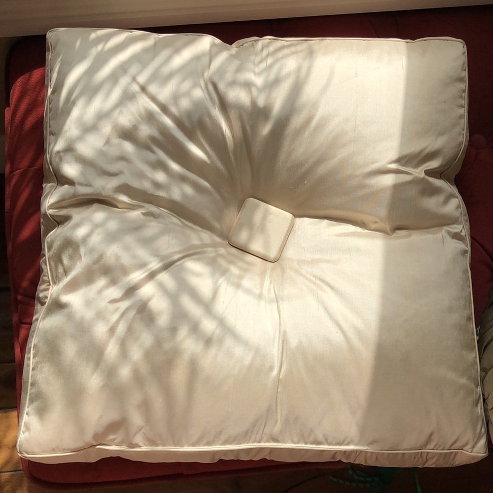Set of two retro style decorative pillows - Picture 5 of 8